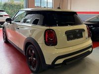 Usata Mini ONE Classic 102 CV (75 kW) 2022 English old white Utilitaria