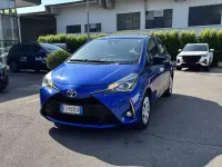Usata Toyota Yaris Cool 69 CV (50 kW) 2017 Antracite Berlina
