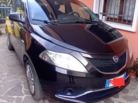 Usata Lancia Ypsilon 69 CV (50 kW) 2016 Nero Utilitaria