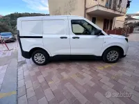 Usata Ford Transit Courier Trend 101 CV (74 kW) 2024 Bianco Furgone