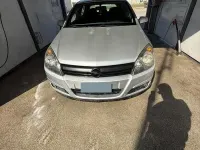 Usata Opel Astra 150 CV (110 kW) 2005 Grigio Berlina