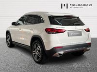 Usata Mercedes GLA200 150 CV (110 kW) 2022 Bianco SUV