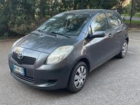 Usata Toyota Yaris 2005 Grigio Berlina
