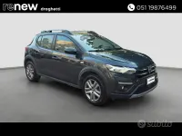 Usata Dacia Sandero Comfort 91 CV (66 kW) 2022 Gray Berlina
