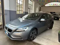Second-hand Volvo V40 R-Design 120 CP (88 kW) 2019 Gri Berlinǎ