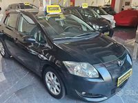 Usata Toyota Auris Sol 97 CV (71 kW) 2007 Nero Utilitaria