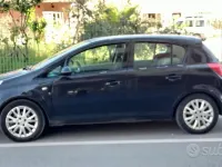 Usata Opel Corsa 80 CV (58 kW) 2009 Nero Utilitaria