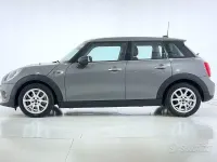 Usata Mini One D Business 95 CV (69 kW) 2017 Grigio scuro Utilitaria