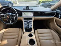 Usata Porsche Panamera 440 CV (323 kW) 2018 Nero Utilitaria