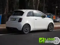 Usata Fiat 500e Icon 42 kW (58 CV) 2021 Bianco Berlina