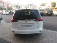 Usata Opel Zafira Tourer Cosmo 131 CV (96 kW) 2012 Bianco Monovolume
