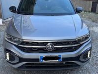Usata VW T-Roc R-line 116 CV (85 kW) 2024 Grigio SUV
