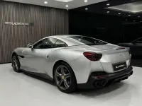 Usata Ferrari Portofino 600 CV (441 kW) 2020 Argento nürburgring Cabrio