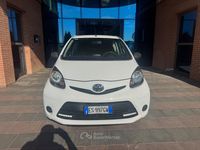 Usata Toyota Aygo Connect Style 68 CV (50 kW) 2013 Bianco Utilitaria