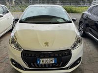 Usata Peugeot 208 Allure 82 CV (60 kW) 2019 Bianco Utilitaria