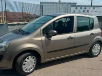 Usata Renault Modus Dynamique 75 CV (55 kW) 2010 Beige Monovolume