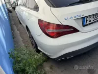 Usata Mercedes CLA200 Shooting Brake 136 CV (100 kW) 2016 Bianco Station wagon