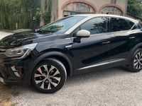Usata Renault Captur Techno 140 CV (102 kW) 2023 Nero SUV