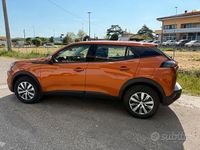 Usata Peugeot 2008 Allure 101 CV (74 kW) 2020 Arancione SUV
