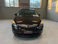 Usata Opel Zafira Tourer Cosmo 150 CV (110 kW) 2013 Marrone Monovolume
