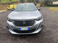 Usata Peugeot 2008 GT 131 CV (96 kW) 2023 Grigio SUV