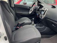 Usata Hyundai i20 Edition 77 CV (56 kW) 2011 Bianco Utilitaria