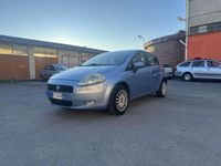 Usata Fiat Grande Punto Dynamic 77 CV (56 kW) 2005 Blu/azzurro Utilitaria