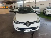 Usata Renault Clio 90 CV (66 kW) 2014 Bianco Station wagon
