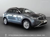 Usata VW T-Roc Life 110 CV (80 kW) 2023 B0 dolphin grey metallizzato SUV