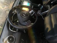 Usata MG ZS 106 CV (77 kW) 2023 Nero Berlina