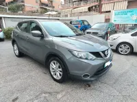 Usata Nissan Qashqai Acenta 131 CV (96 kW) 2016 Grigio SUV
