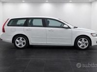 Usata Volvo V50 R-Design 114 CV (83 kW) 2011 Bianco Station wagon