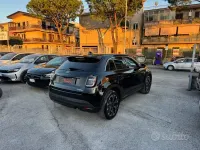 Usata Fiat 600 La Prima 110 CV (80 kW) 2025 Nero SUV