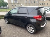 Usata Subaru Trezia Trend 99 CV (72 kW) 2012 Nero Utilitaria