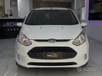 Usata Ford B-MAX Titanium 95 CV (69 kW) 2015 Bianco Monovolume