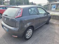 Usata Fiat Punto Active 60 CV (44 kW) 2012 Grigio Berlina