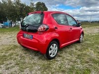 Usata Toyota Aygo 68 CV (50 kW) 2011 Rosso Utilitaria