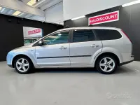 Usata Ford Focus Titanium 90 CV (66 kW) 2007 Grigio Monovolume