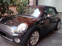Usata Mini Cooper Cabriolet 122 CV (89 kW) 2010 Nero Cabrio
