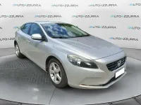 Usata Volvo V40 115 CV (84 kW) 2015 Argento Berlina