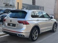Usata VW Tiguan R-line 150 CV (110 kW) 2022 Argento SUV