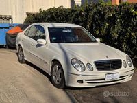 Usata Mercedes E280 Avantgarde 190 CV (139 kW) 2006 Bianco Berlina