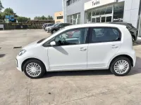 Usata VW up! Move 65 CV (47 kW) 2020 Pure white Utilitaria
