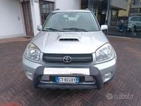 Usata Toyota RAV4 115 CV (84 kW) 2005 Grigio SUV