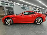Usata Ferrari California 560 CV (411 kW) 2015 Rosso Cabrio