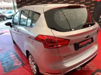 Usata Ford B-MAX Titanium 90 CV (66 kW) 2015 Grigio Monovolume