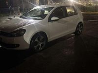 Usata VW Golf VI Highline 105 CV (77 kW) 2011 Bianco Utilitaria