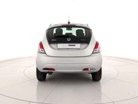Usata Lancia Ypsilon Gold 70 CV (51 kW) 2022 Grigio Utilitaria