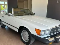 Usata Mercedes SL450 218 CV (160 kW) 1980 Bianco pastello Cabrio