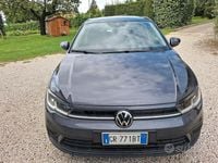 Usata VW Polo 95 CV (69 kW) 2023 Grigio Utilitaria
